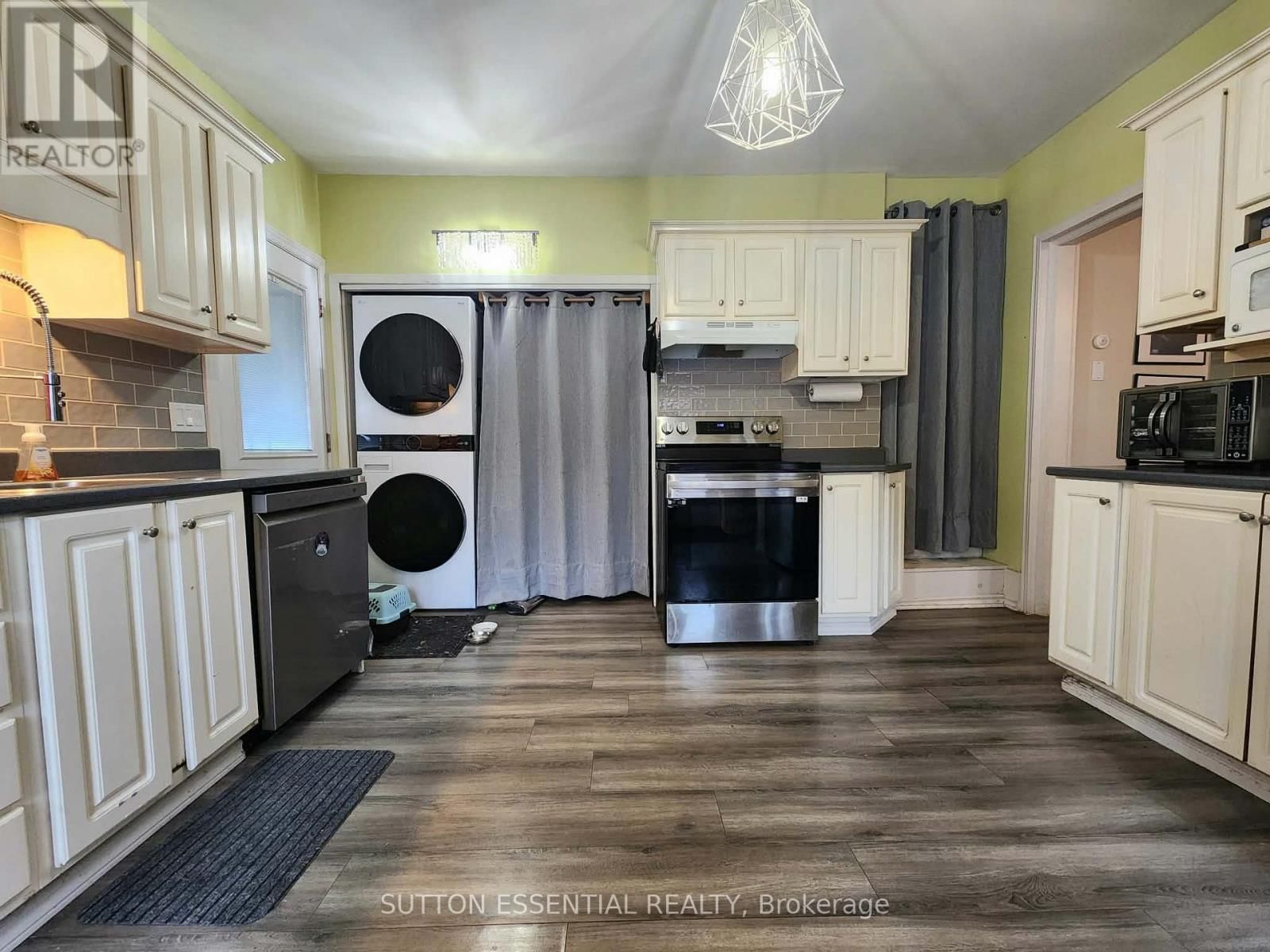 47 PEARL STREET EAST Image 11