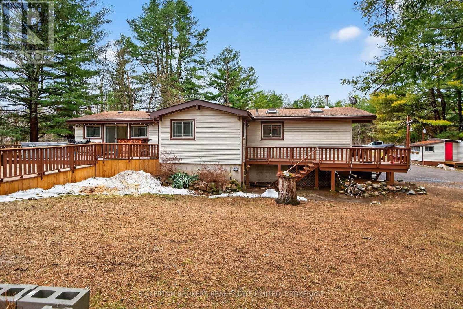 87 FITZSIMMONS ROAD Image 5