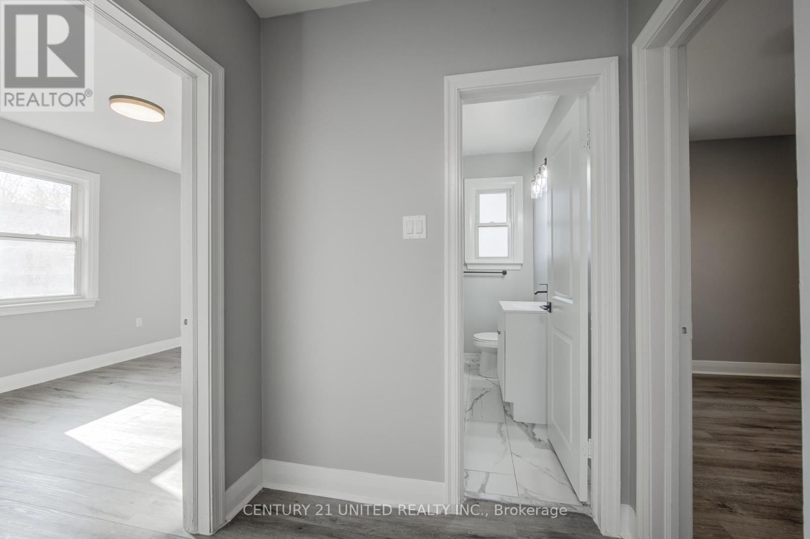 Unit 1 - 99 HAIG STREET Image 11