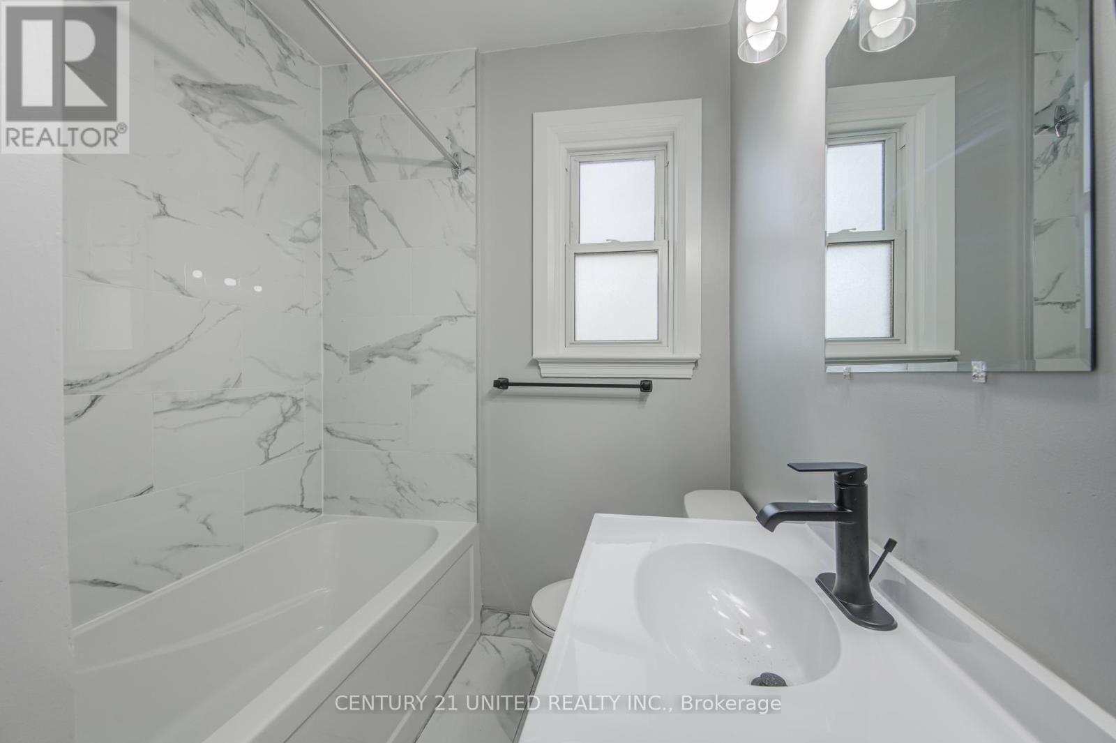 Unit 1 - 99 HAIG STREET Image 16