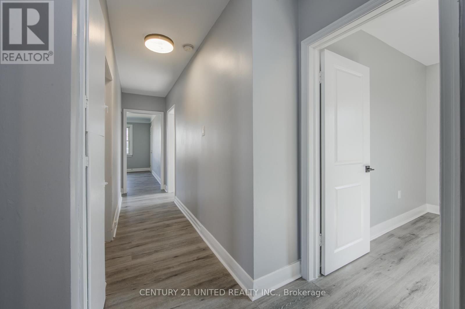 Unit 1 - 99 HAIG STREET Image 9