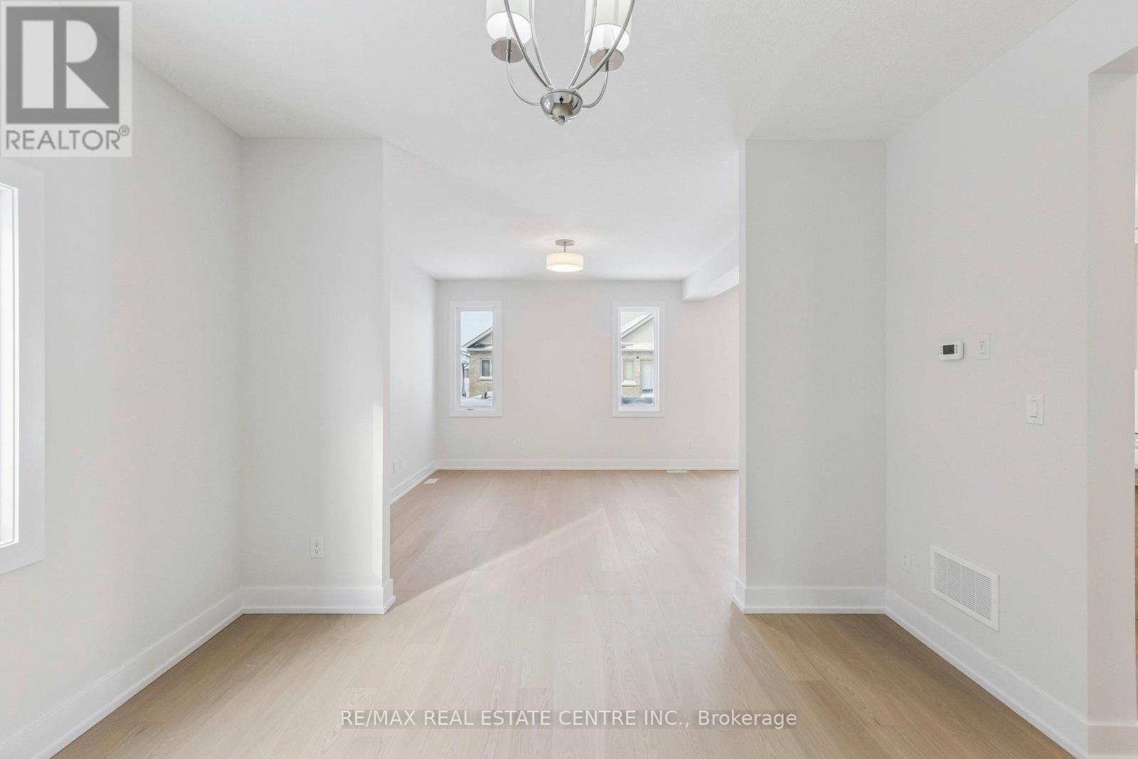 123 MAPLE STREET Image 13