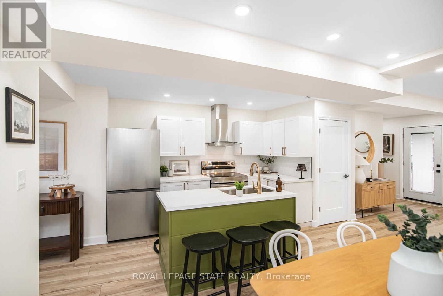 7 STAPLETON AVENUE Image 18