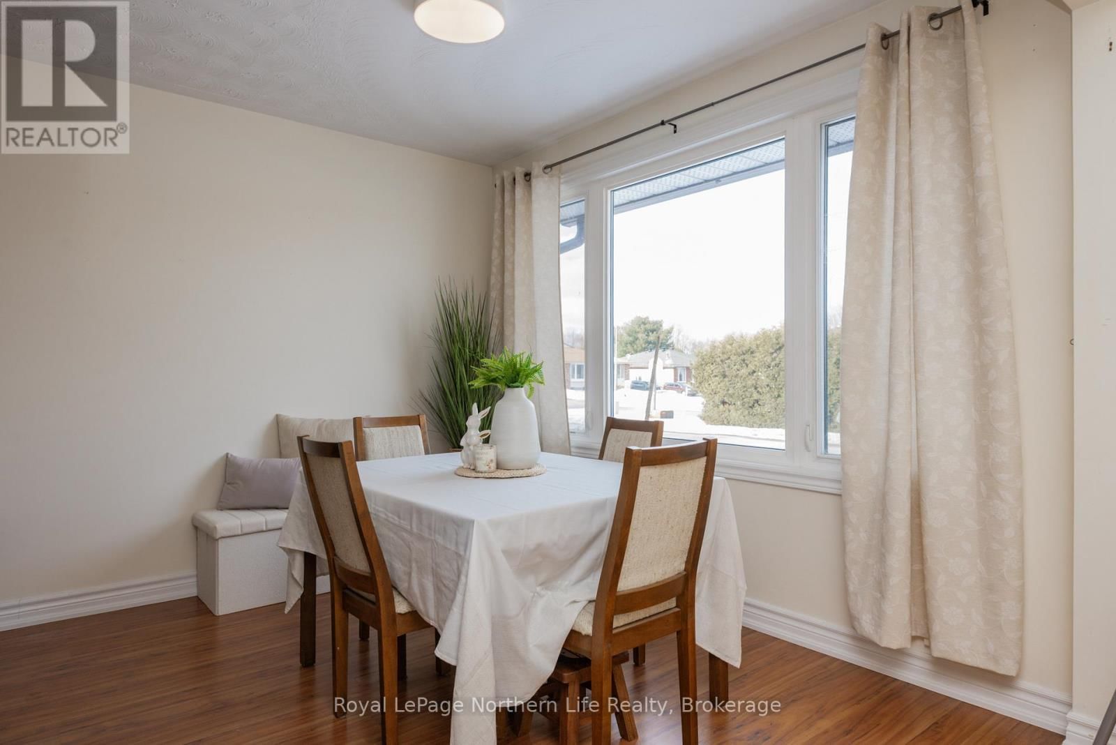 47 HARRIS DRIVE Image 11