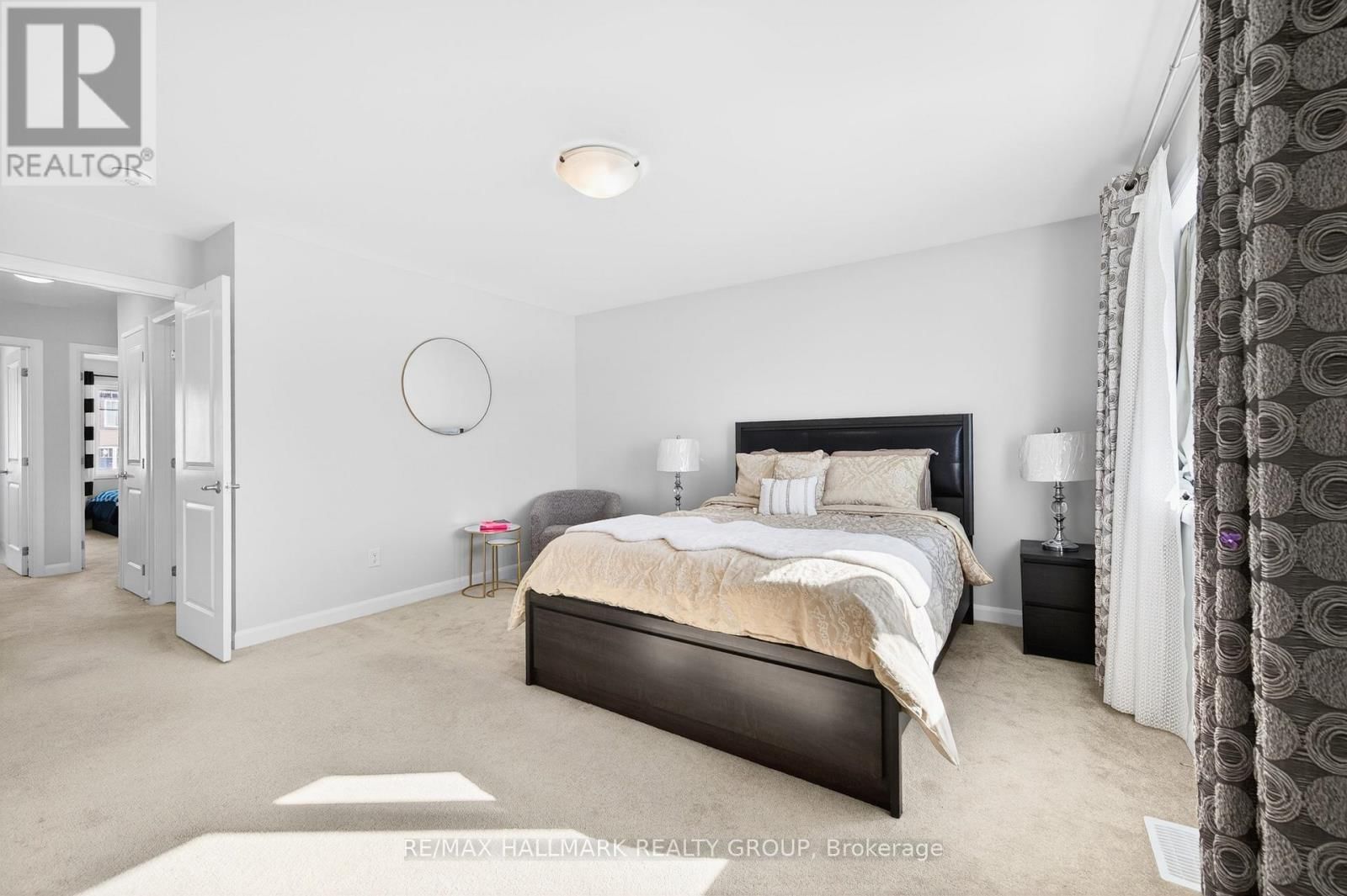 562 CLEMENCY CRESCENT Image 16