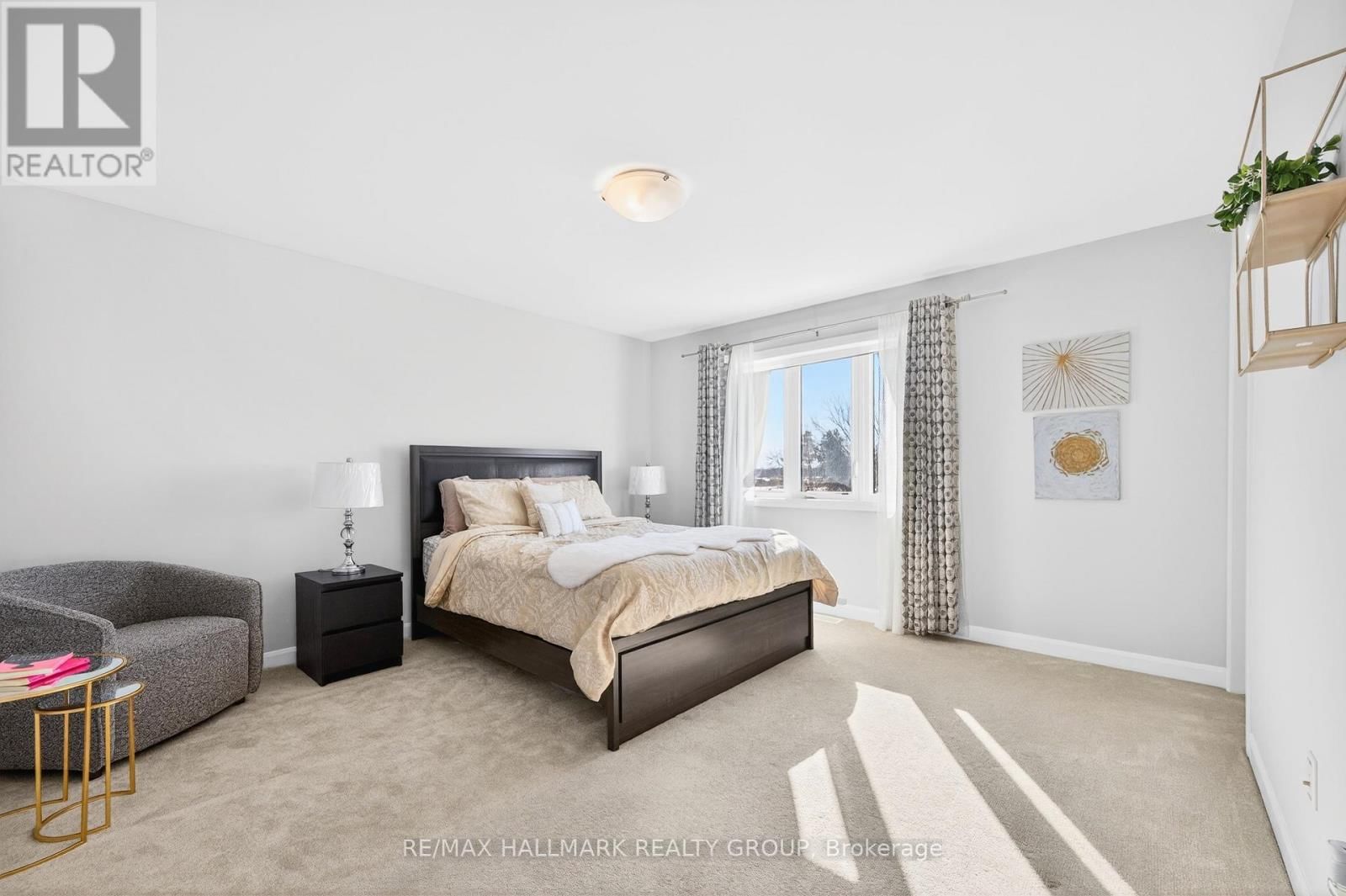 562 CLEMENCY CRESCENT Image 17