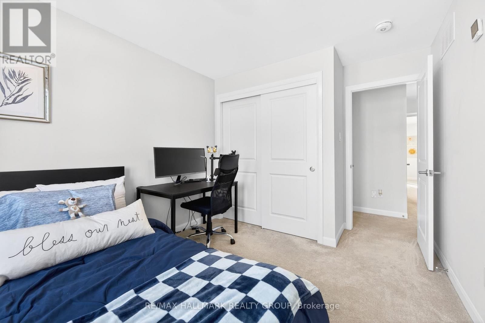 562 CLEMENCY CRESCENT Image 25