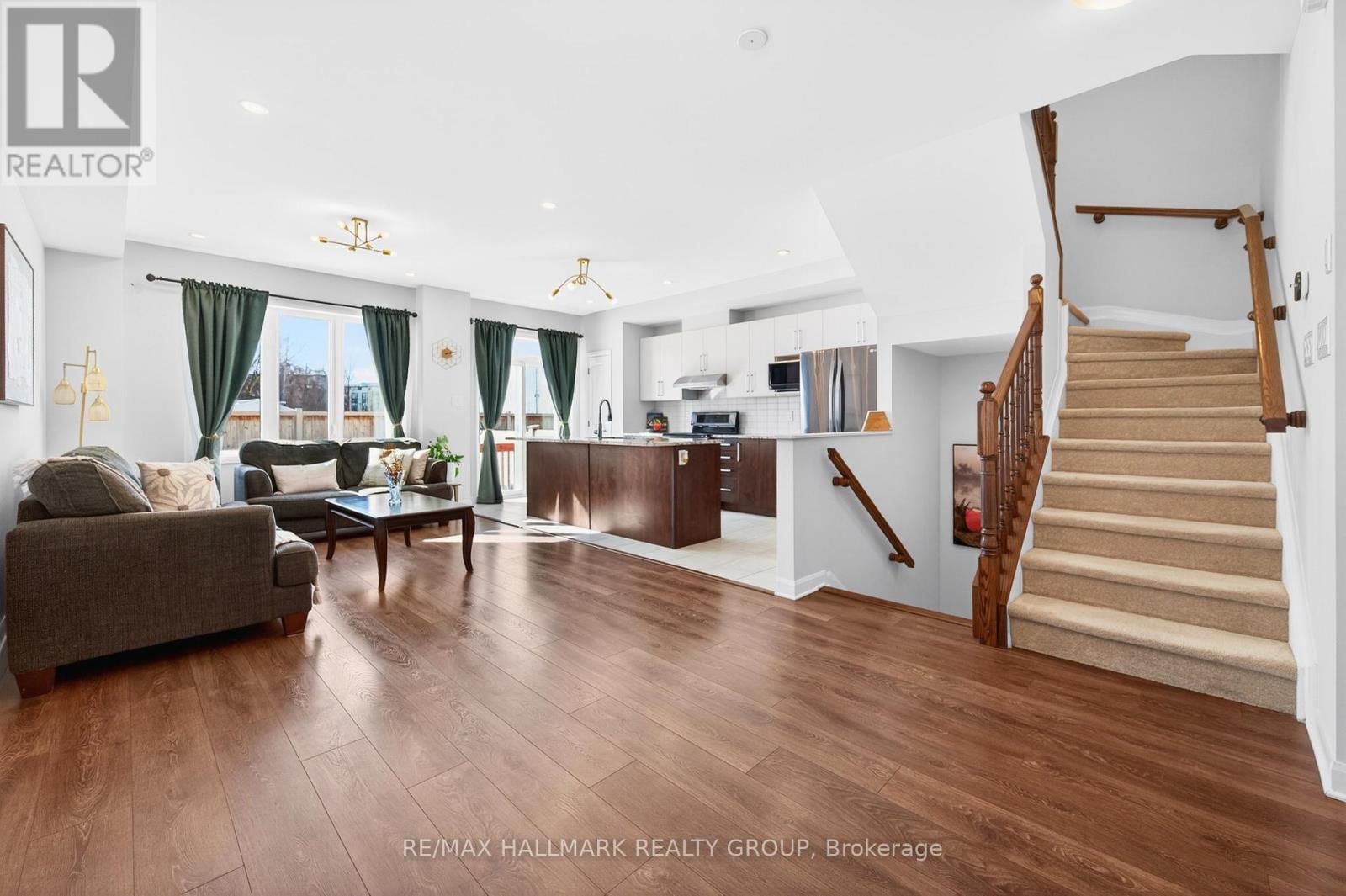 562 CLEMENCY CRESCENT Image 6