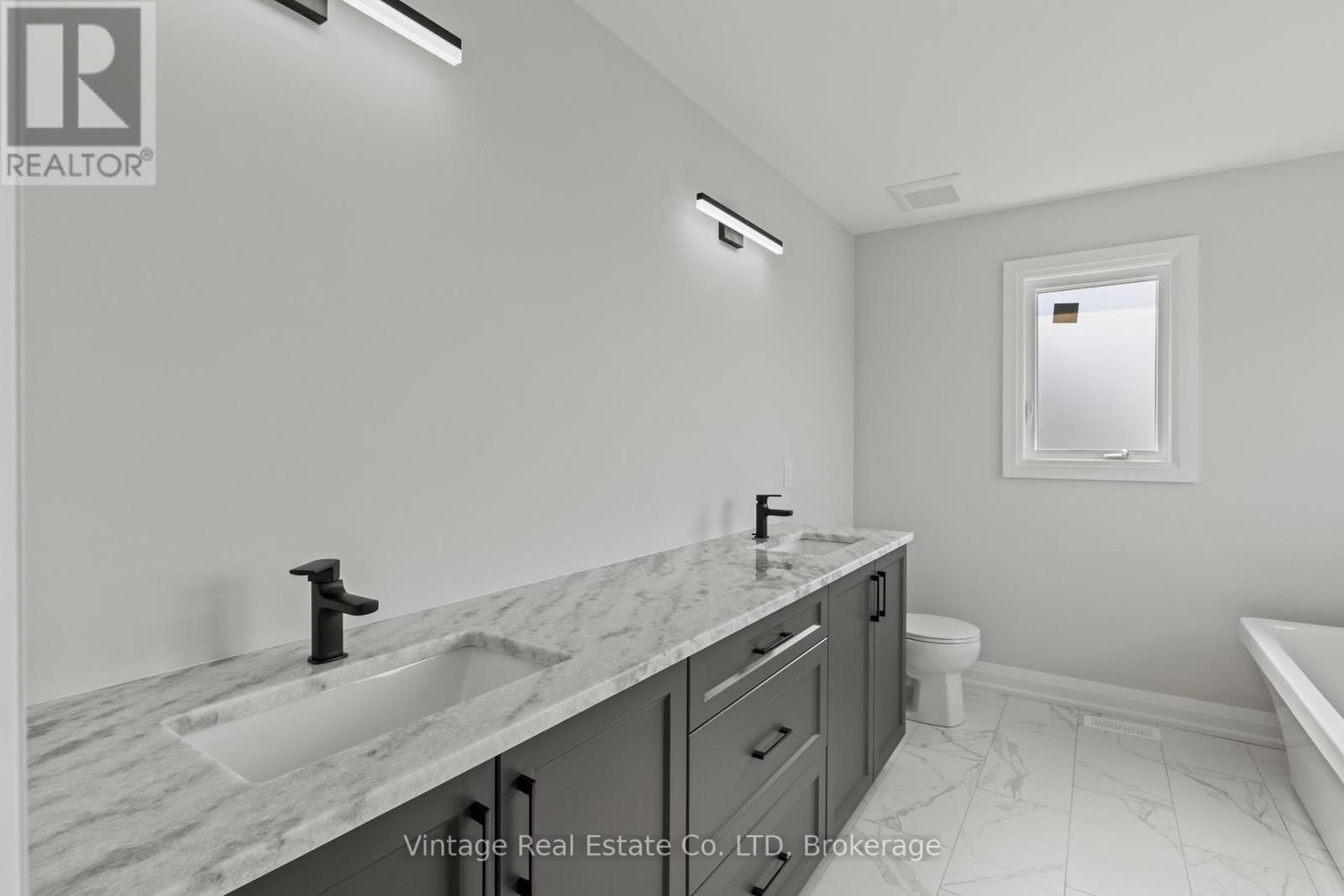 7455 MAJESTIC TRAIL Image 17