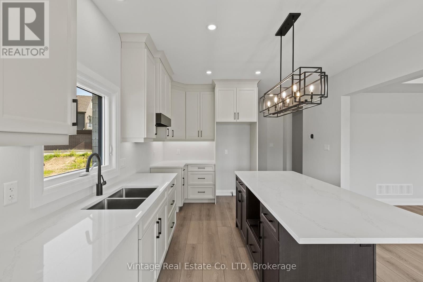 7455 MAJESTIC TRAIL Image 7