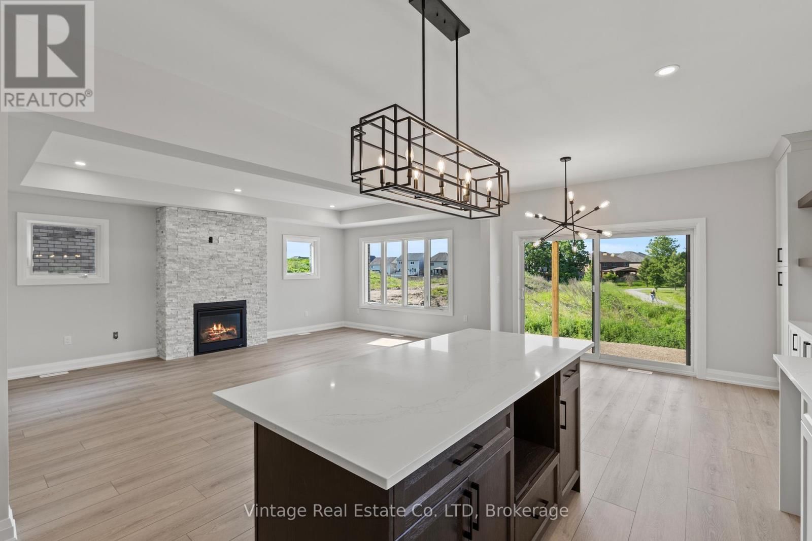 7455 MAJESTIC TRAIL Image 8