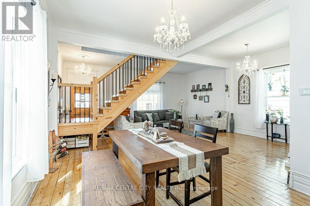 971 ELIAS STREET Image 11