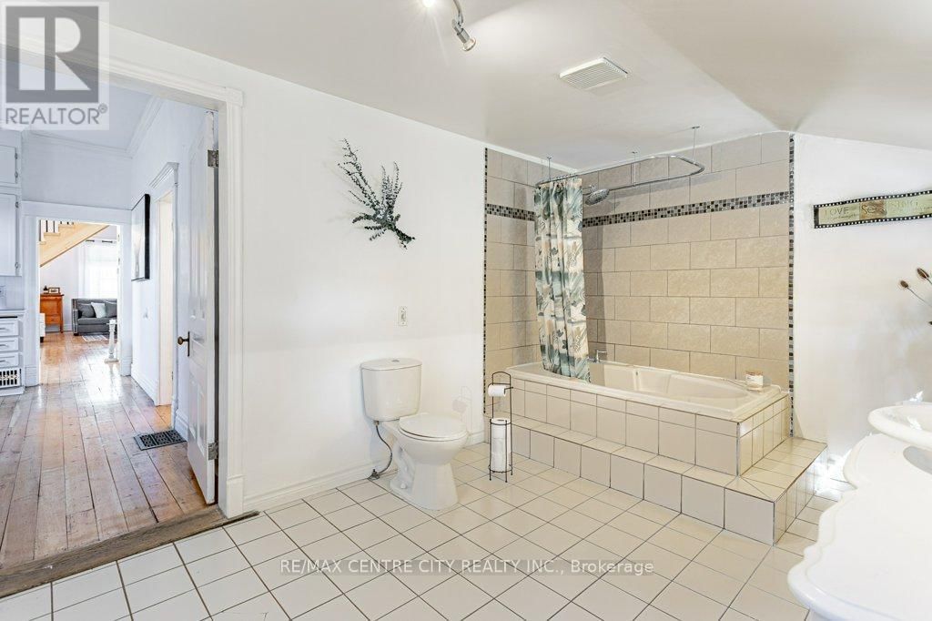 971 ELIAS STREET Image 21