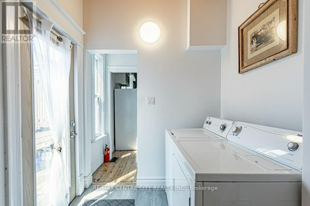 971 ELIAS STREET Image 24