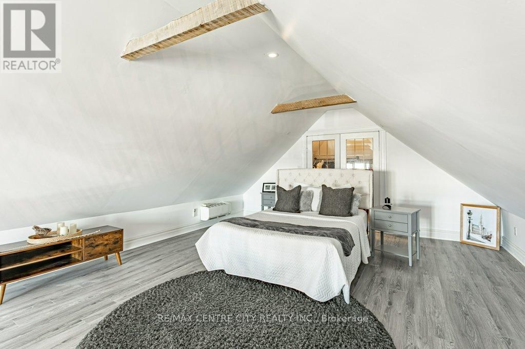 971 ELIAS STREET Image 27