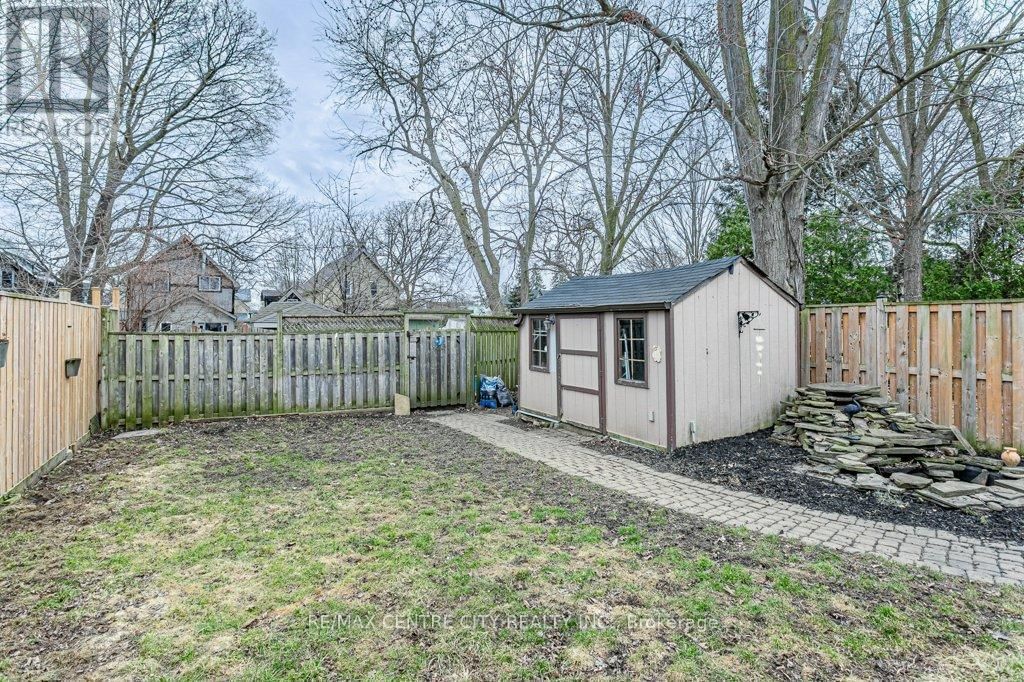 971 ELIAS STREET Image 33