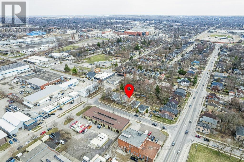 971 ELIAS STREET Image 38