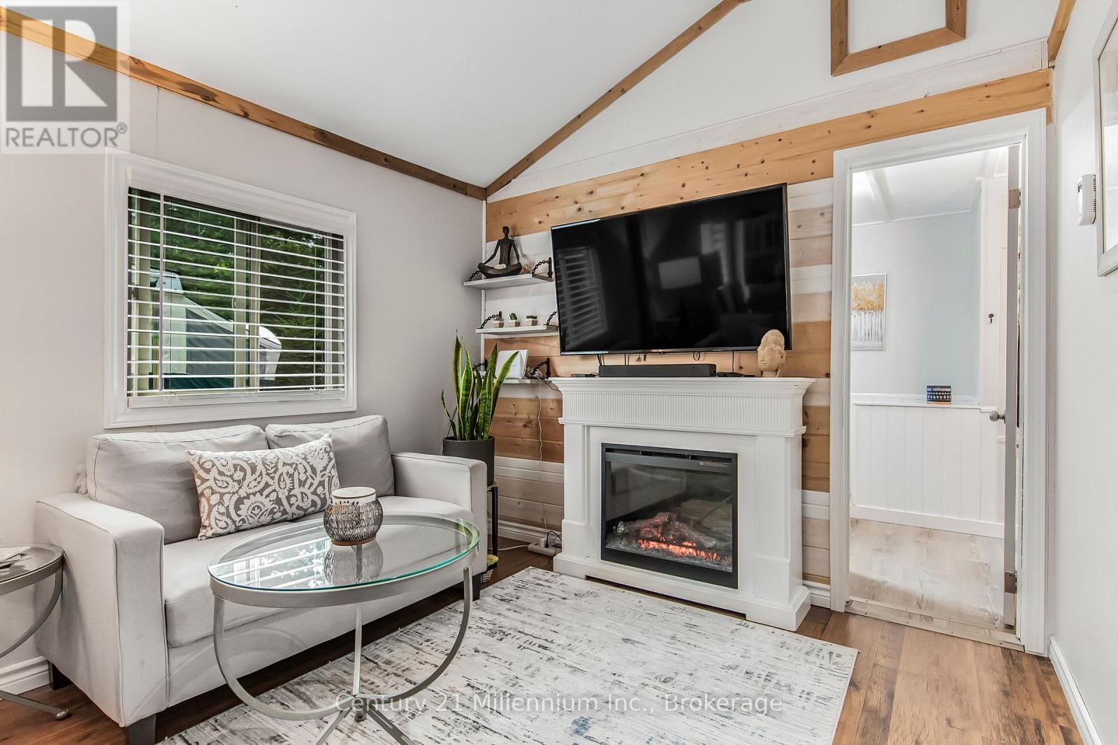 2 HAMILTON PLACE Image 31