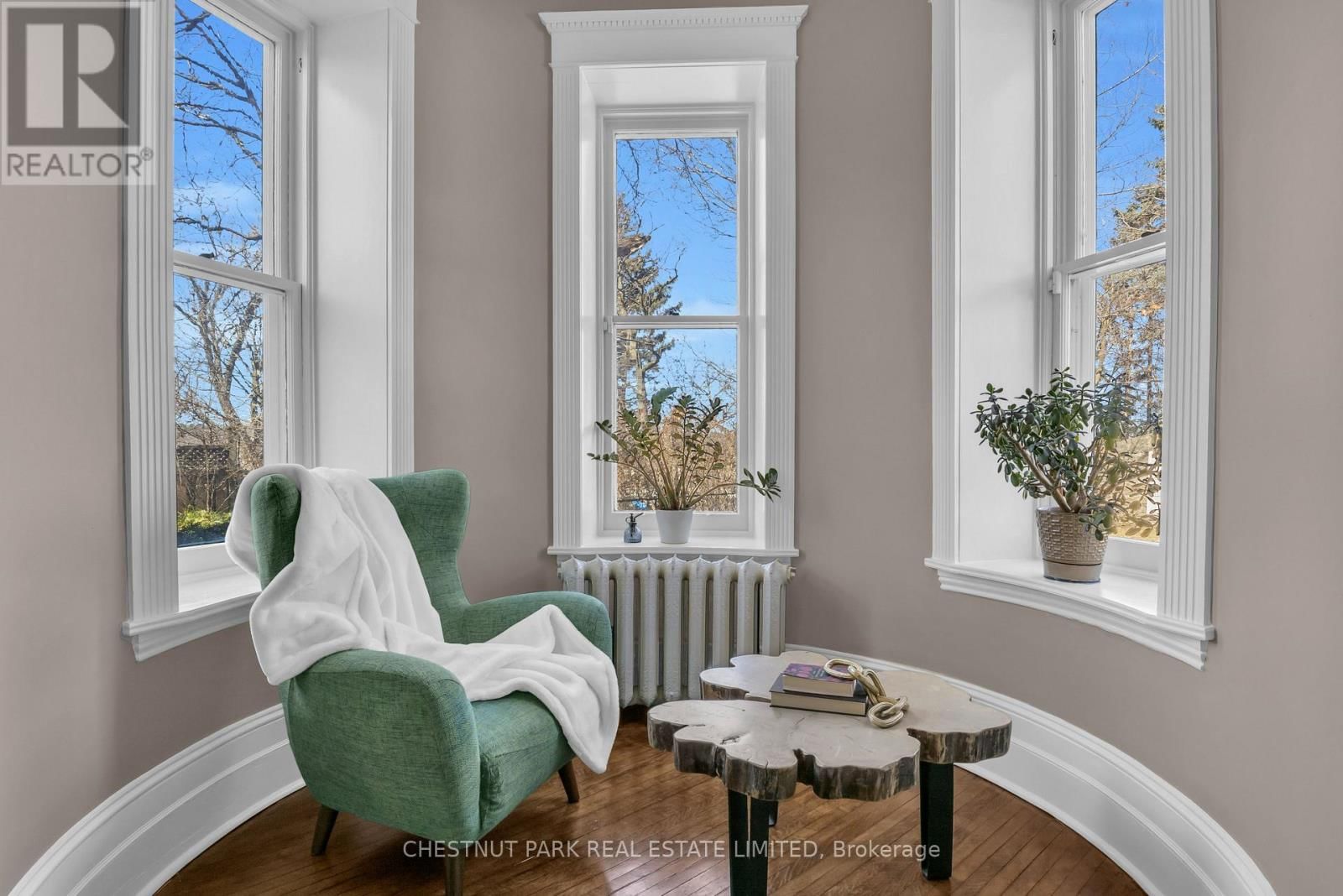 54 BRUCE STREET Image 17