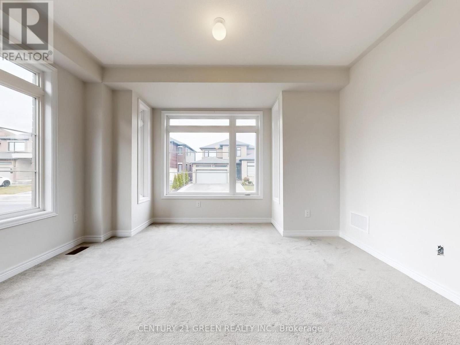 41 BENTGRASS DRIVE Image 13