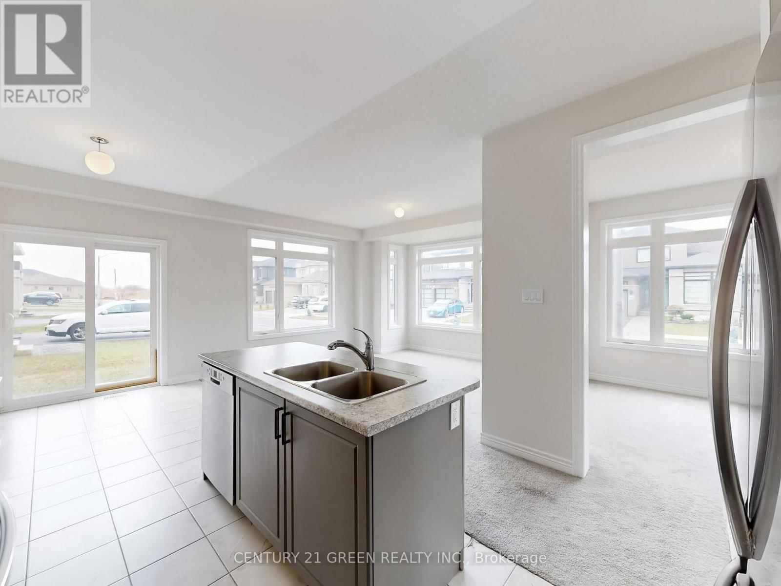 41 BENTGRASS DRIVE Image 19