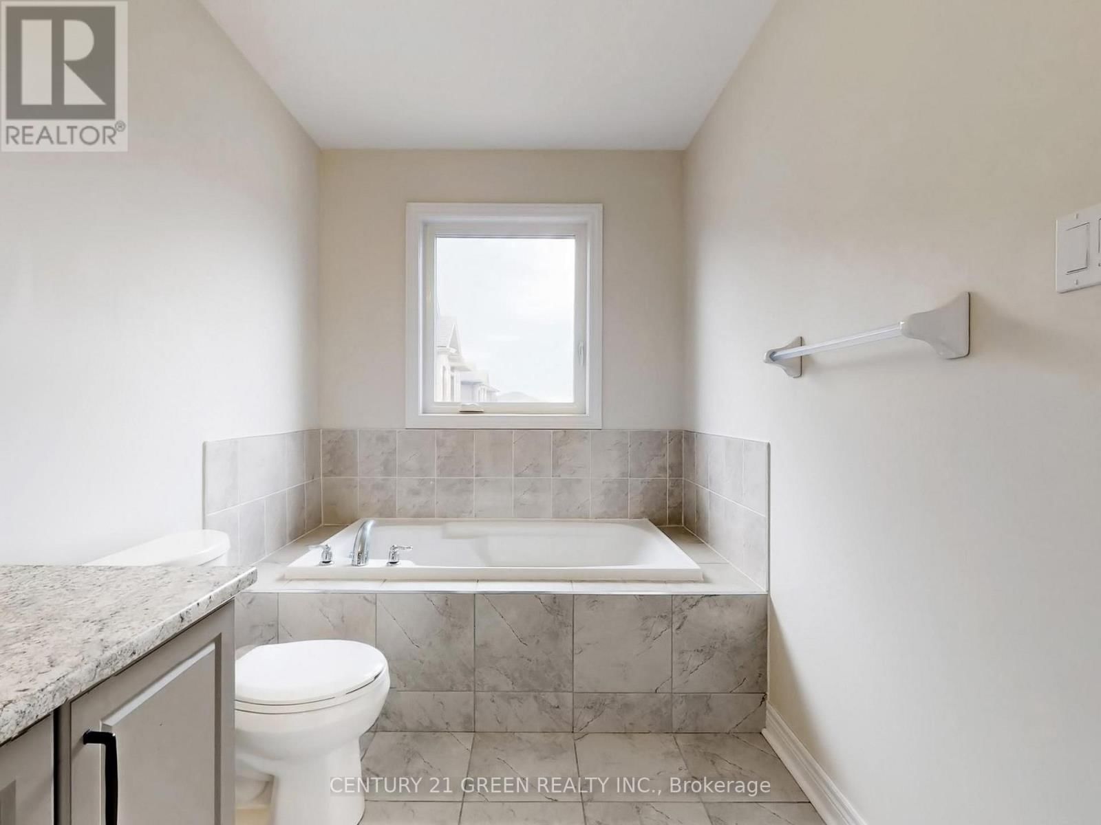 41 BENTGRASS DRIVE Image 30