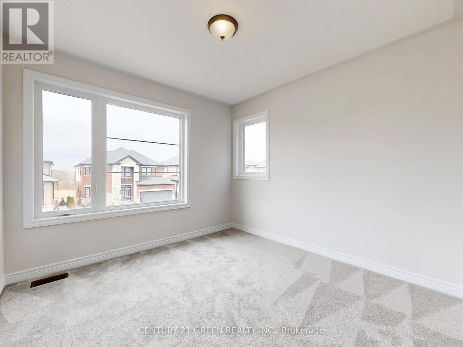 41 BENTGRASS DRIVE Image 32