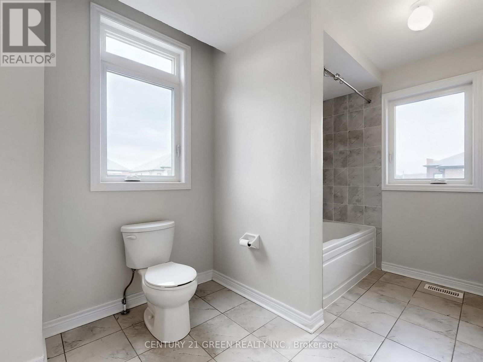 41 BENTGRASS DRIVE Image 38