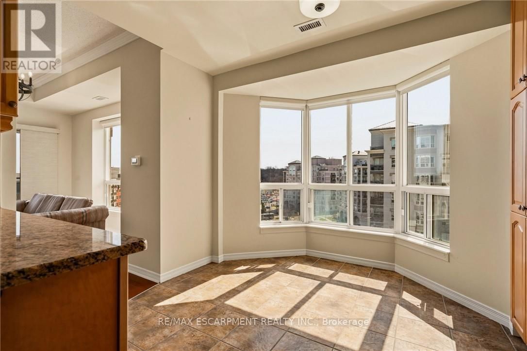 703 - 4000 CREEKSIDE DRIVE Image 15