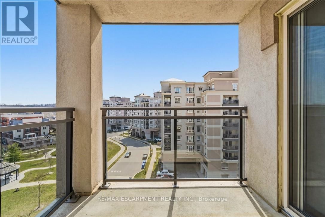 703 - 4000 CREEKSIDE DRIVE Image 36