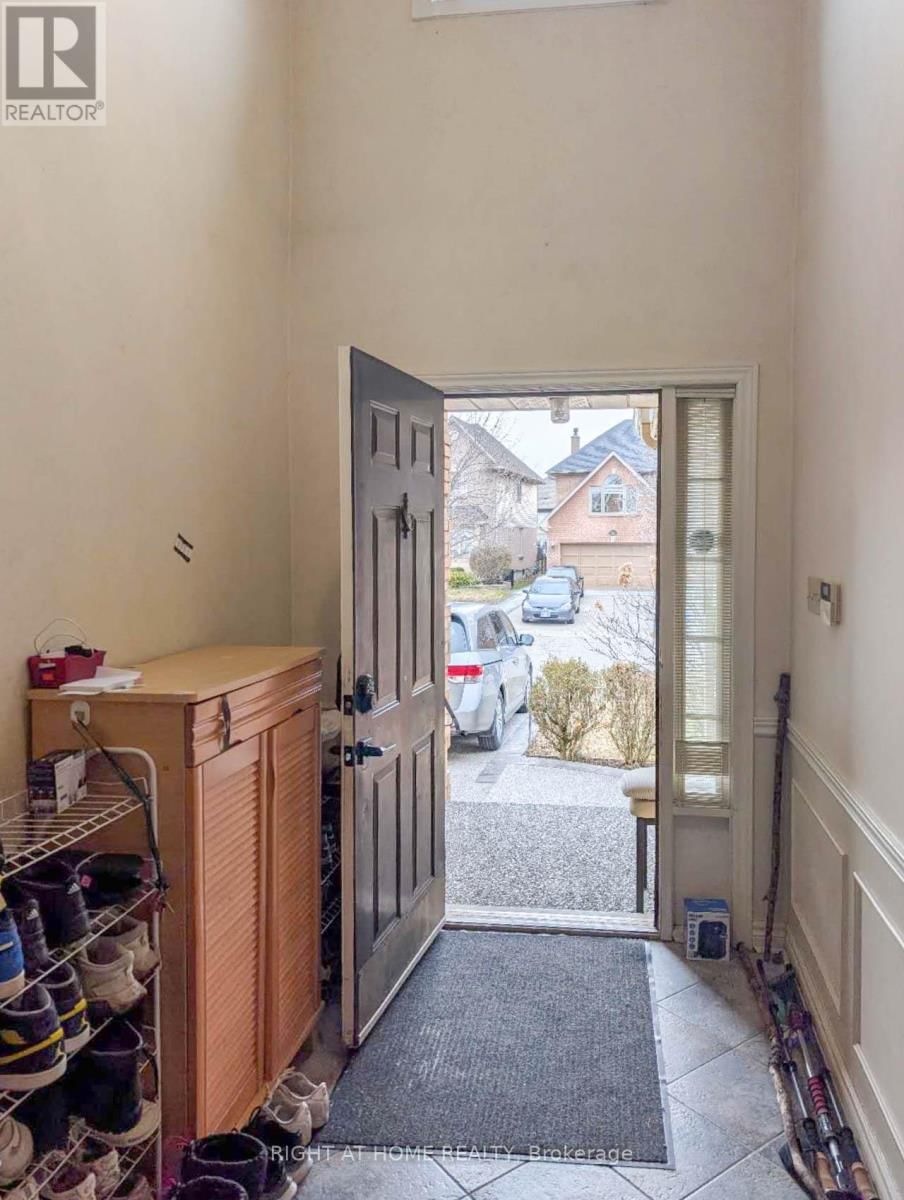 64 SPRINGFIELD BOULEVARD Image 20