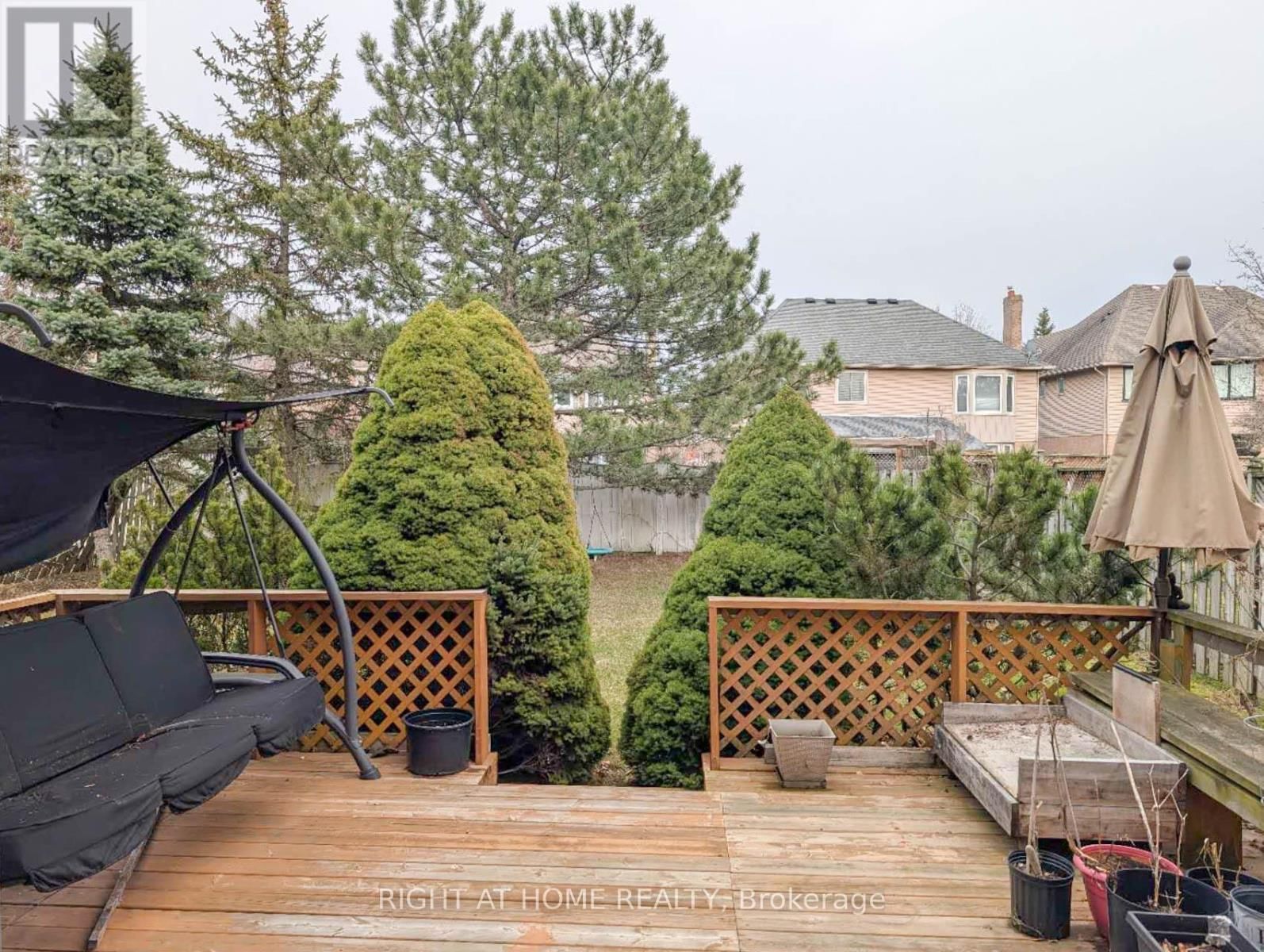 64 SPRINGFIELD BOULEVARD Image 21