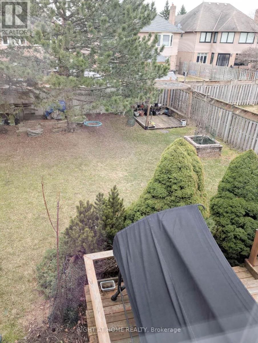 64 SPRINGFIELD BOULEVARD Image 24