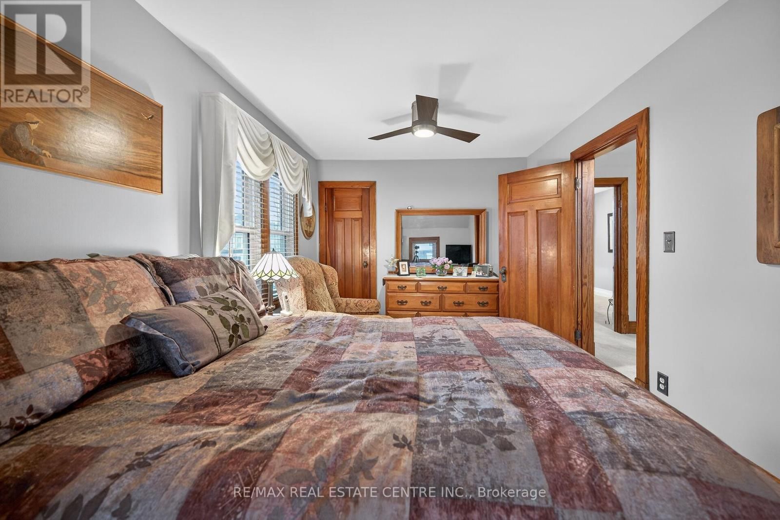 3 SECOND STREET SOUTH Image 28