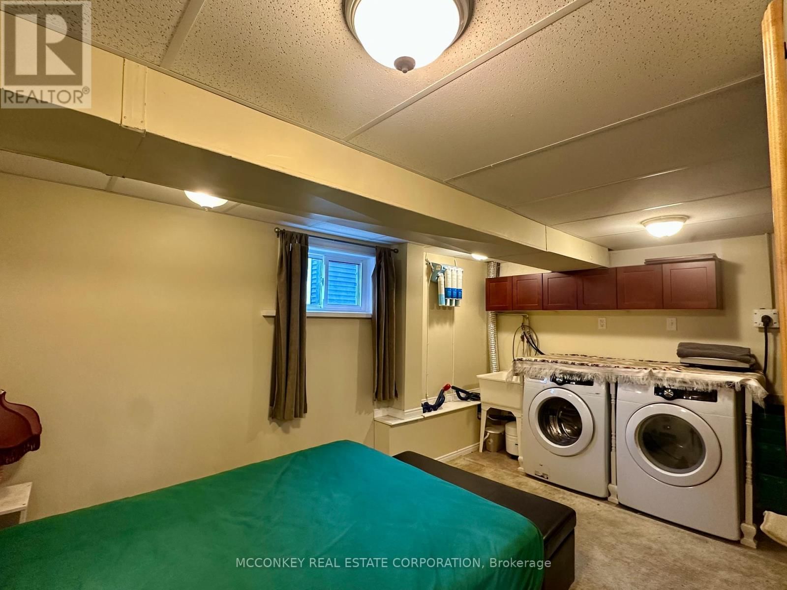 320 MCKELLAR STREET Image 18