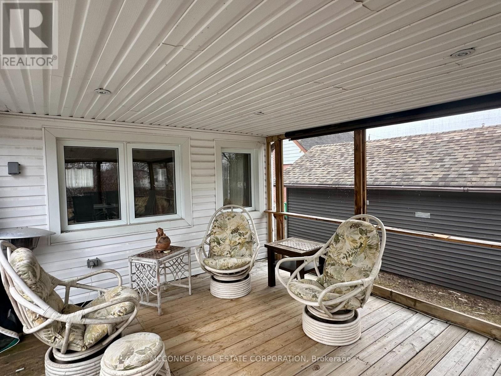 320 MCKELLAR STREET Image 26