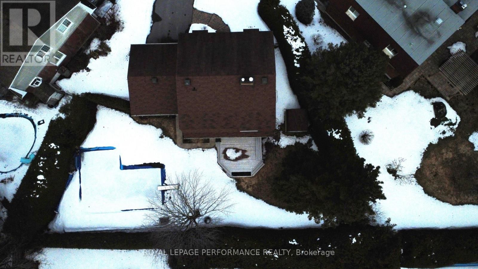 15 HALLOWELL COURT Image 48