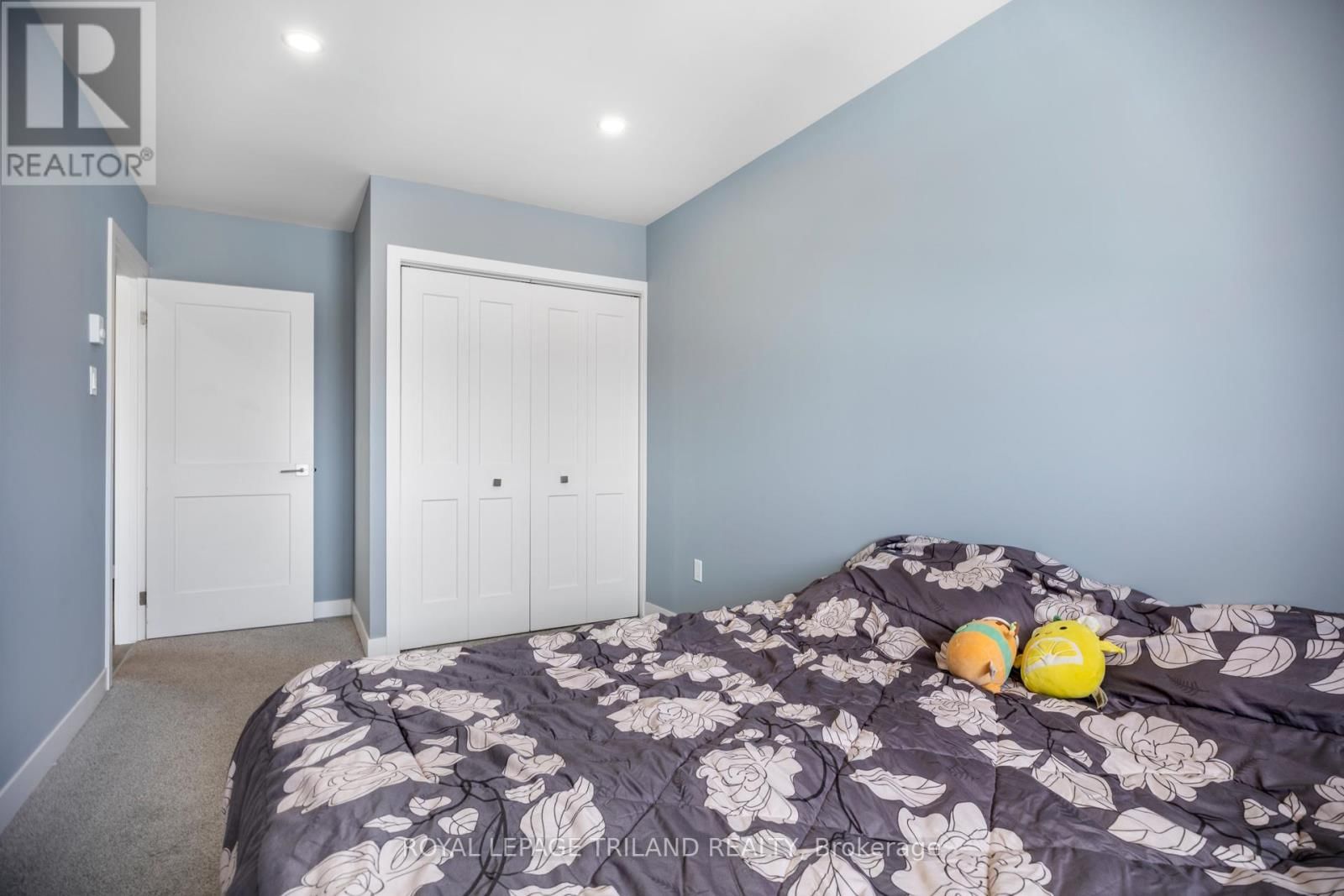 97 - 1096 JALNA BOULEVARD Image 15