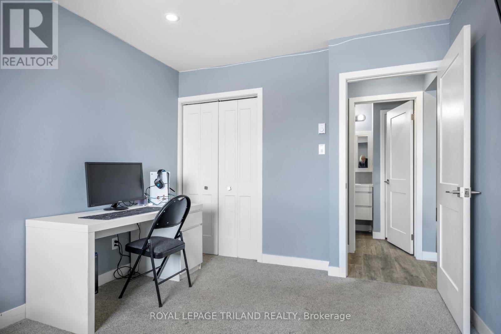 97 - 1096 JALNA BOULEVARD Image 18