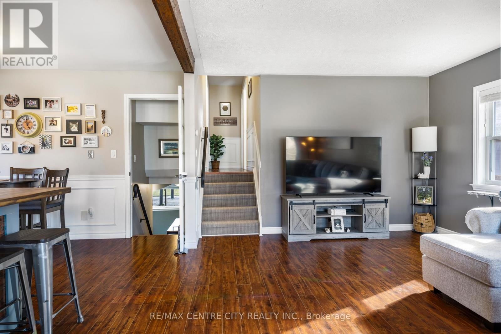 18 HIGHVIEW DRIVE Image 12