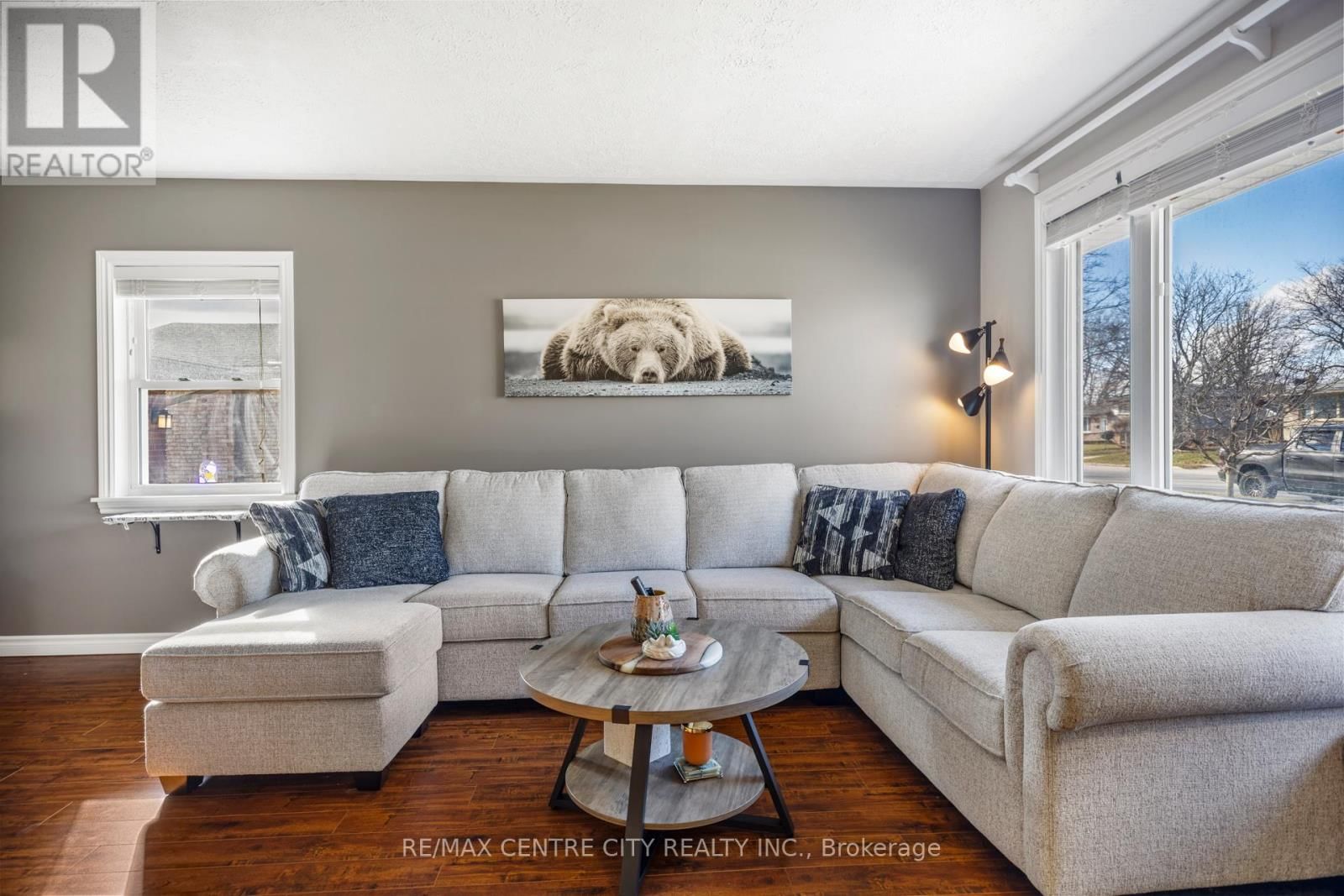 18 HIGHVIEW DRIVE Image 13