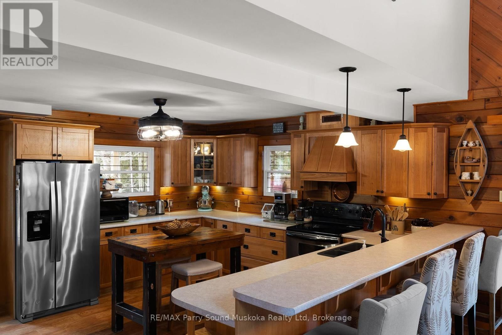 6 WEST POINT DRIVE Image 16