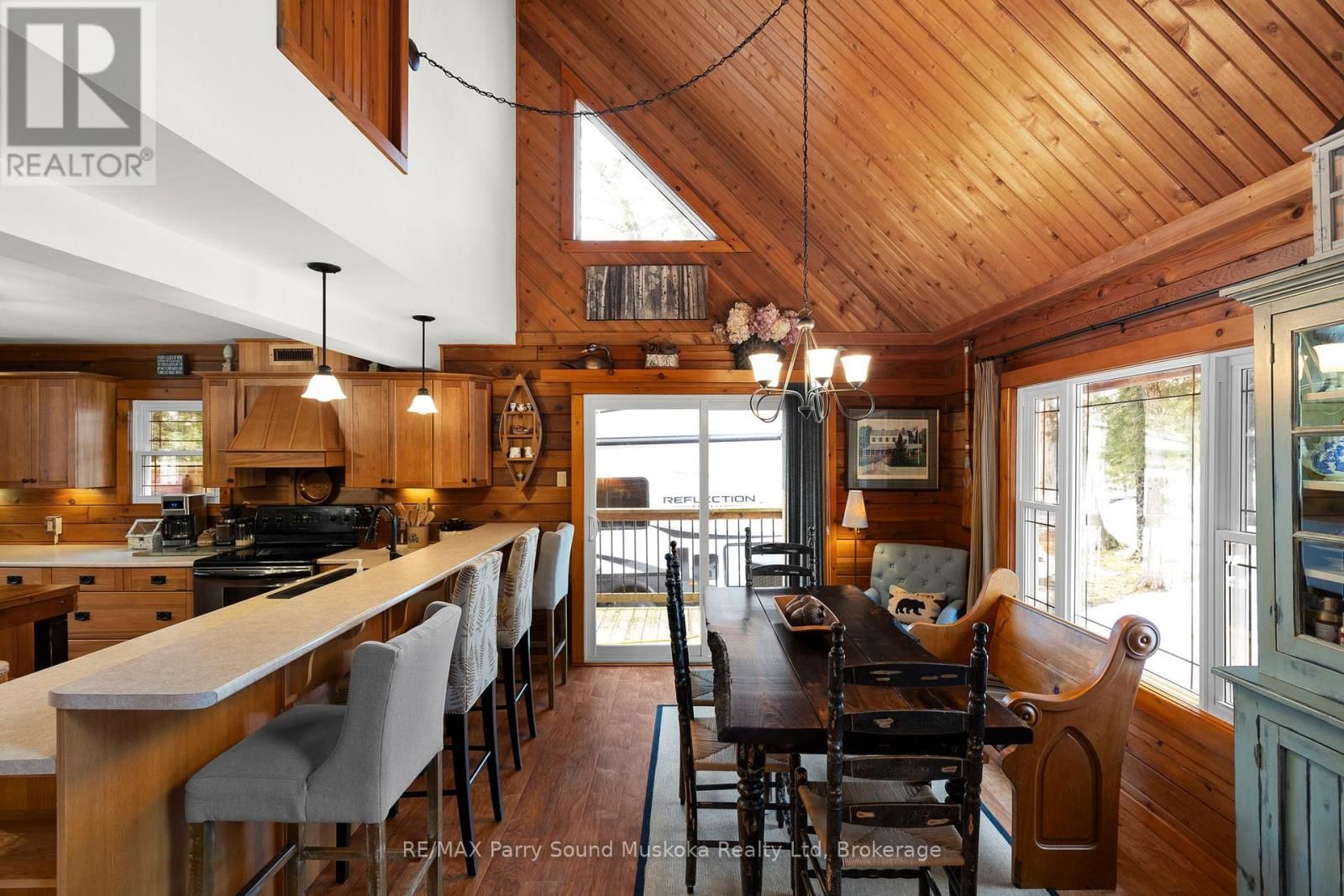 6 WEST POINT DRIVE Image 17