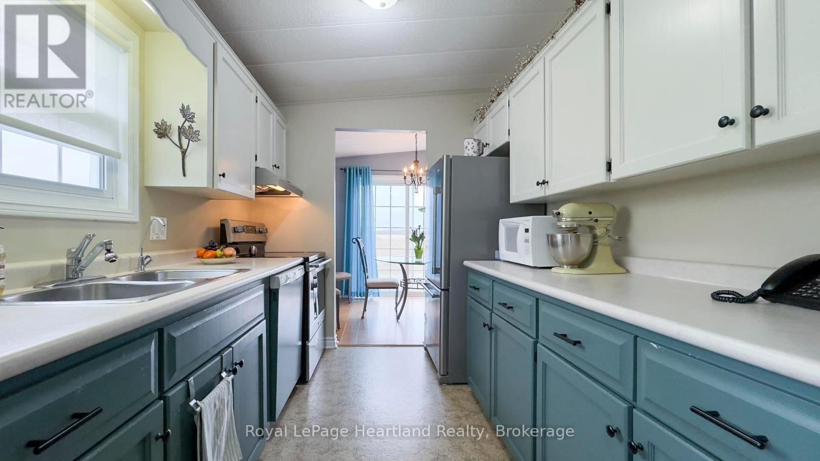 52 ALGONQUIN LANE Image 12