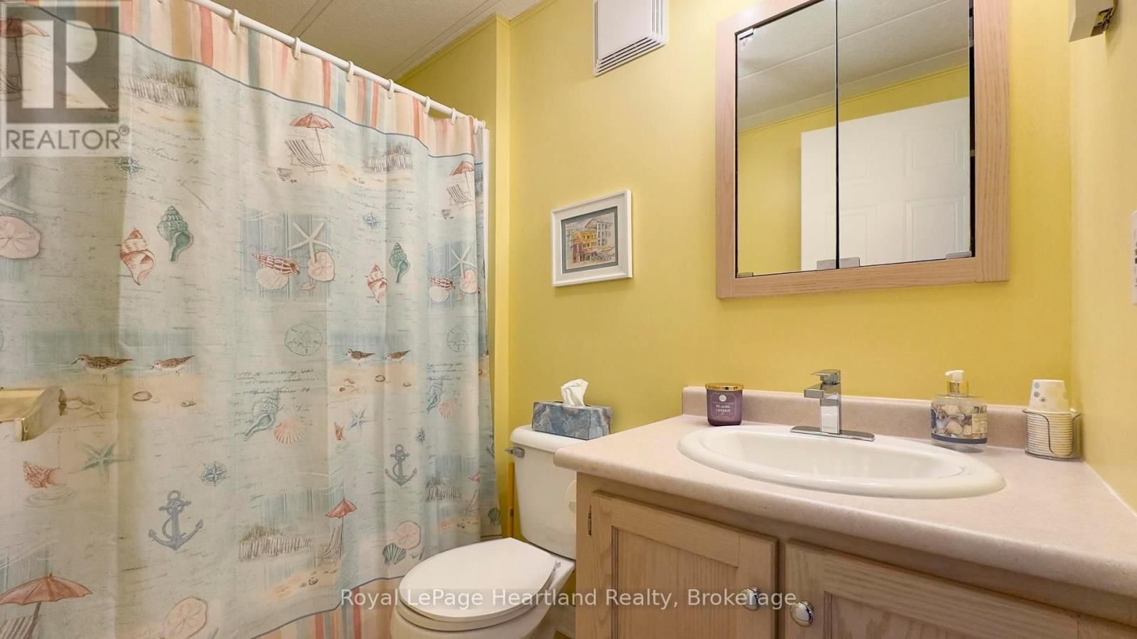 52 ALGONQUIN LANE Image 17