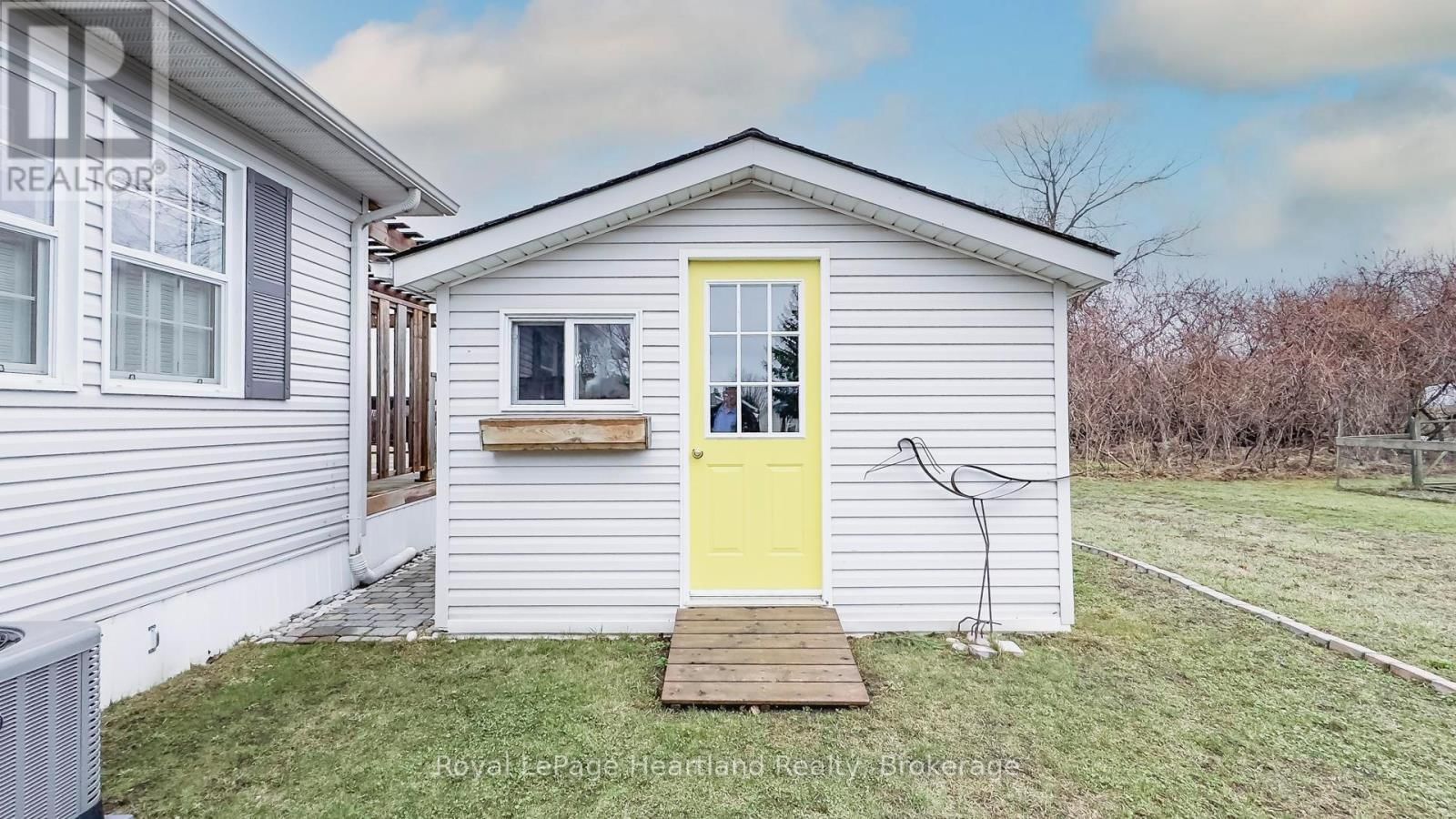 52 ALGONQUIN LANE Image 30