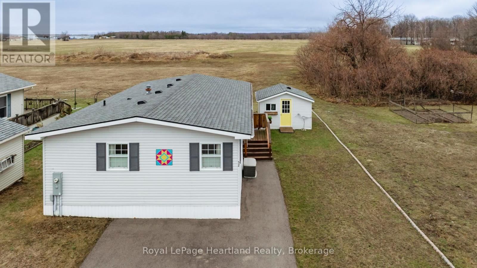 52 ALGONQUIN LANE Image 33