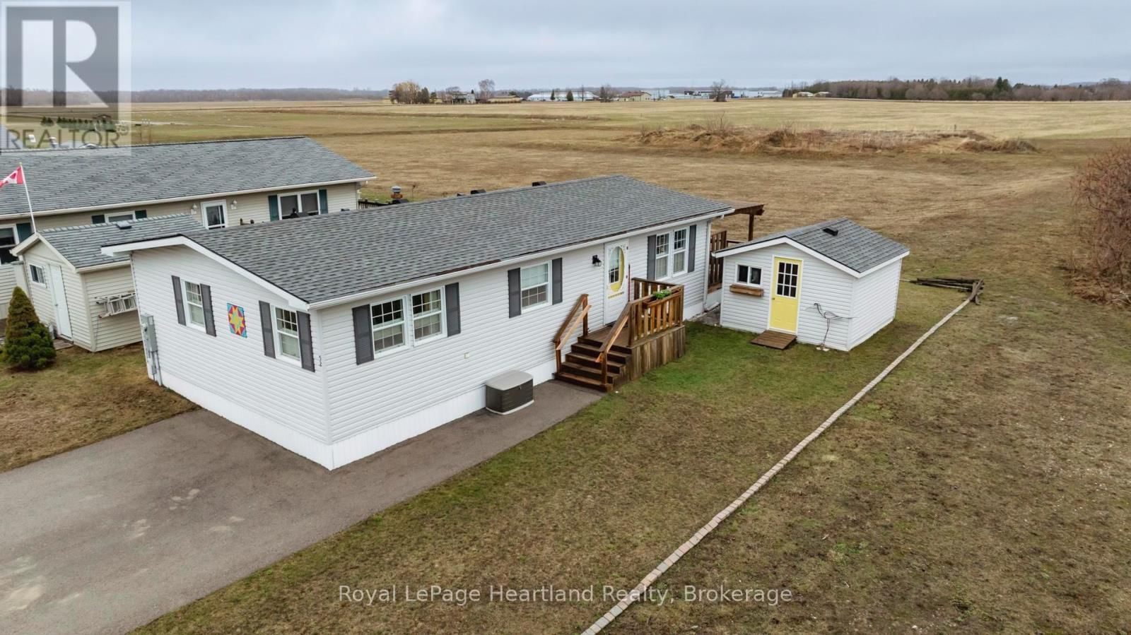 52 ALGONQUIN LANE Image 34