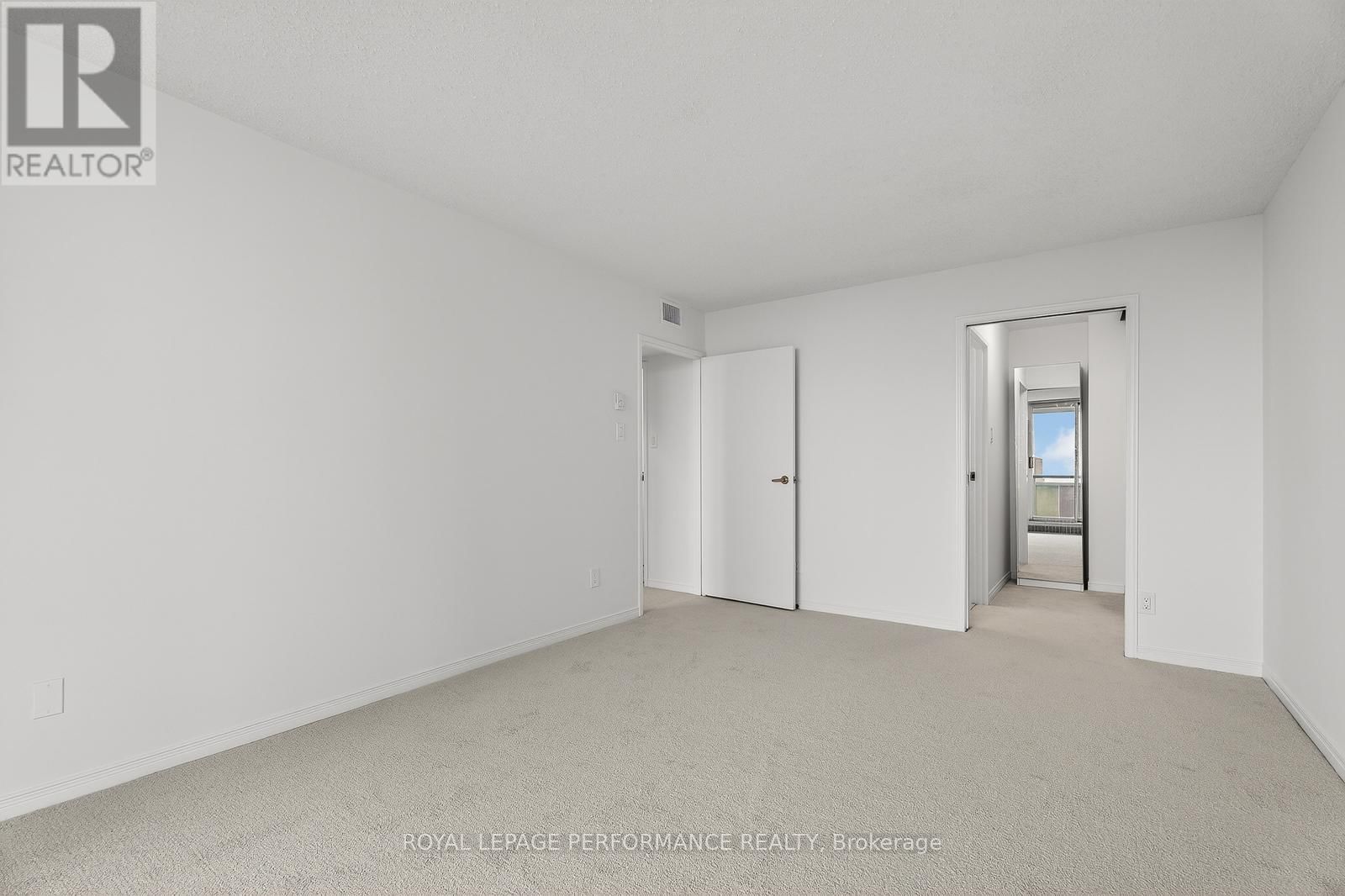 1603 - 160 GEORGE STREET Image 22