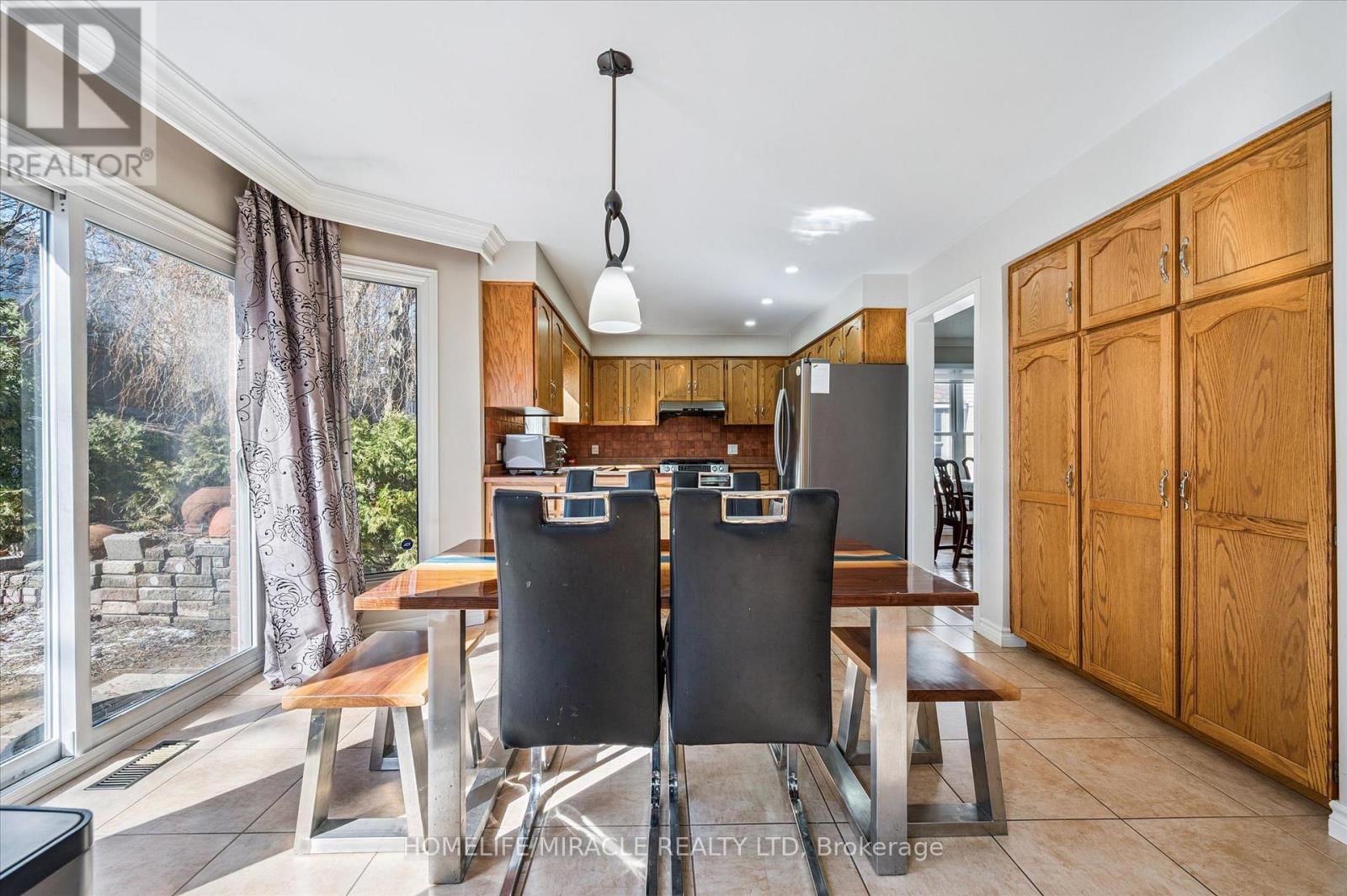 99 WESTFOREST TRAIL Image 17